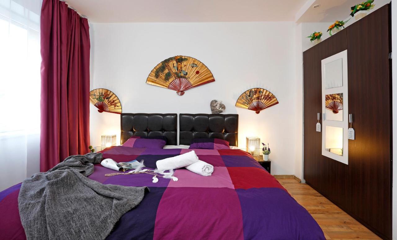Central Apartment Very Close To Old City Bucarest Exterior foto